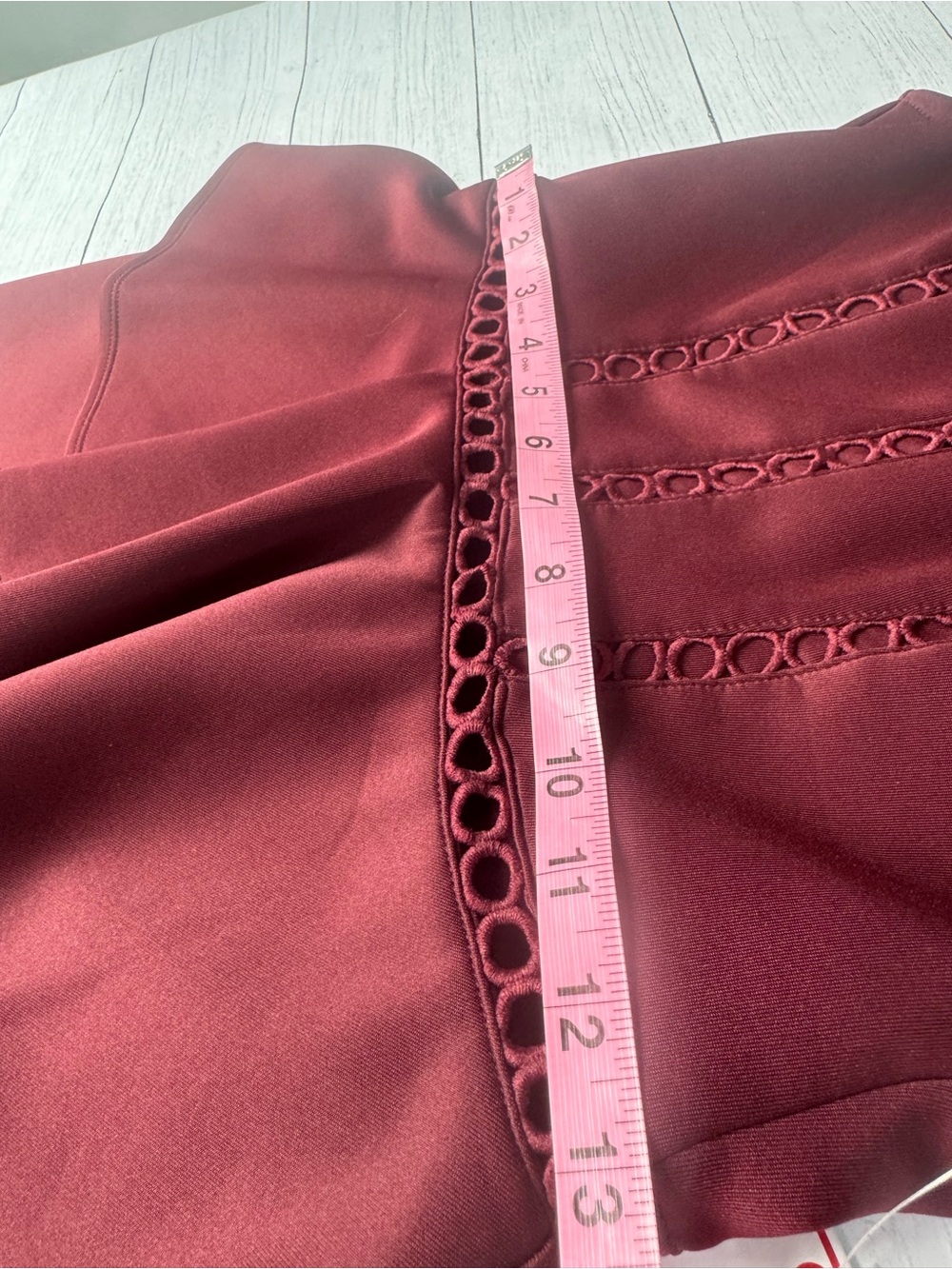 Bisou Bisou Michele Bohbot Burgundy Peplum Sheath Dress NWT Size 4 Cocktail - Picture 10 of 17